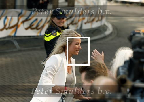 Maastricht 27 april 2022
Koningsdag wordt dit jaar in Maastricht gevierd .   Dionne Stax lopen over de route