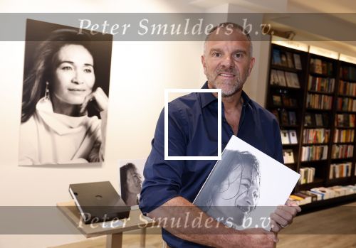 Hilversum 28 maart 2022
Presentatie boek en munt van Bibian Mentel. Haar man Edwin Spee kwam met zijn vriendin Mandy.