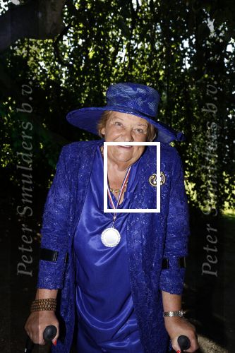 Haarzuilens 22 juni 2022
Haringparty bij kasteel de Haar in Haarzuilens .
Erica Terpstra op krukken en voet in gips