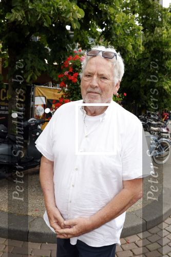 Hilversum 25 juni 2022
Ernst daniel Smid met zijn vriendin en zijn zwangere dochter Coosje