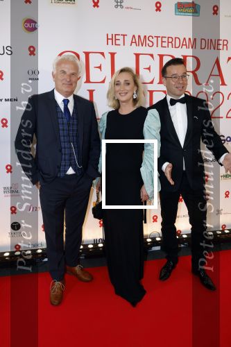 Amsterdam 25 juni 2022
Het damdiner tbv het aidsfonds wordt voor de 30e keer georganiseerd . Het vind dit jaar plaats in AFAS Live. Eva Jinek kwam met Peter v d Vorst en Bob Sikkes