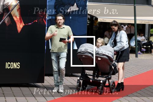 Hilversum 25 juni 2022
Ferry Somogyi met zijn vriendin en hun drie kinderen