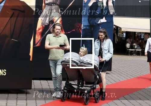 Hilversum 25 juni 2022
Ferry Somogyi met zijn vriendin en hun drie kinderen