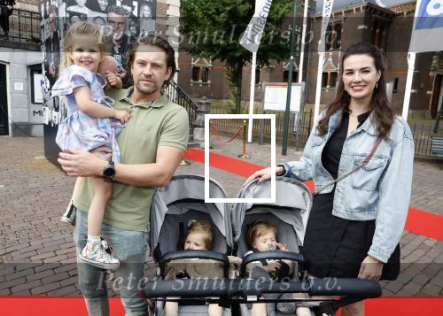 Hilversum 25 juni 2022
Ferry Somogyi met zijn vriendin en hun drie kinderen