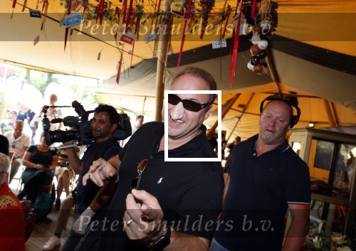 Lichtenvoorde 12 juli 2022
Frans bauer op persconferentie zwarte cross waar Tante Rikie afscheid van neemt