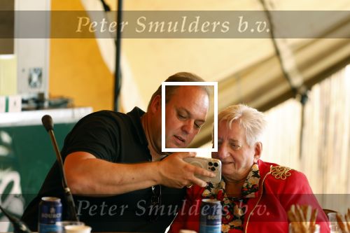 Lichtenvoorde 12 juli 2022
Frans bauer op persconferentie zwarte cross waar Tante Rikie afscheid van neemt
