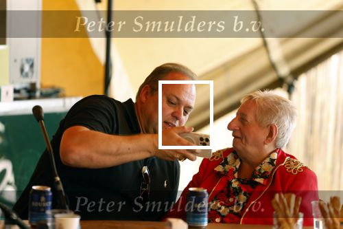 Lichtenvoorde 12 juli 2022
Frans bauer op persconferentie zwarte cross waar Tante Rikie afscheid van neemt