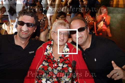 Lichtenvoorde 12 juli 2022
Frans bauer op persconferentie zwarte cross waar Tante Rikie afscheid van neemt