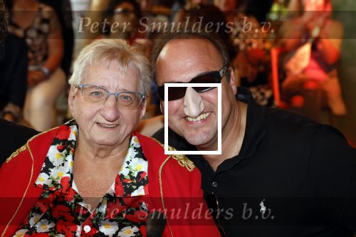 Lichtenvoorde 12 juli 2022
Frans bauer op persconferentie zwarte cross waar Tante Rikie afscheid van neemt