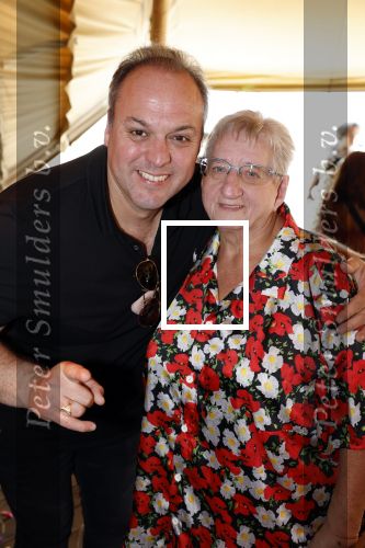 Lichtenvoorde 12 juli 2022
Frans bauer op persconferentie zwarte cross waar Tante Rikie afscheid van neemt