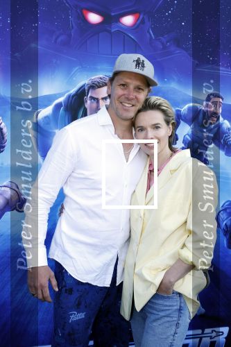 Amsterdam 12 juni 2022
Premiere Lightning (pixar) in Pathe Amsterdam noord.
Gijs naber met zijn vrouw Thekla Reuten