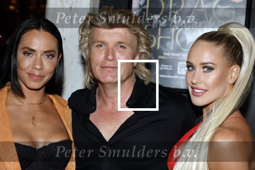 Amsterdam 30 juni 2022
Premiere Dragshow in the Harbour Club.
Hans Klok met zijn assistentes