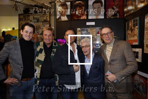 Hoorn 18 maart 2022
Openning expositie Henny Huisman in het museum van de 20e eeuw in Hoorn . henny met Tino Martin Jacques d Ancona en Peter Douglas