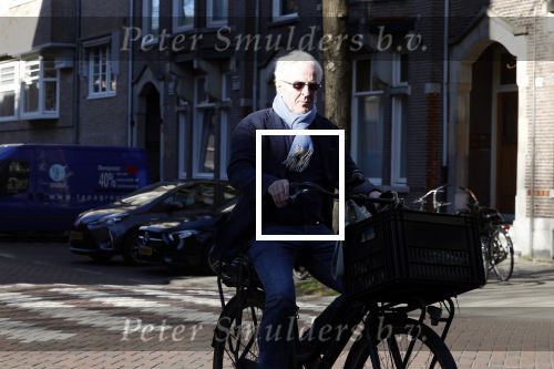 Amsterdam 19 maart 2022
Huub Stapel op de fiets in Amsterdam zuid.