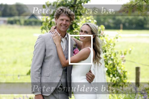 Oosterblokker 18 juni 2022
Irene Schouten en Dirkjan Mak trouwen in de tuin bij de ouders van Dirkjan .