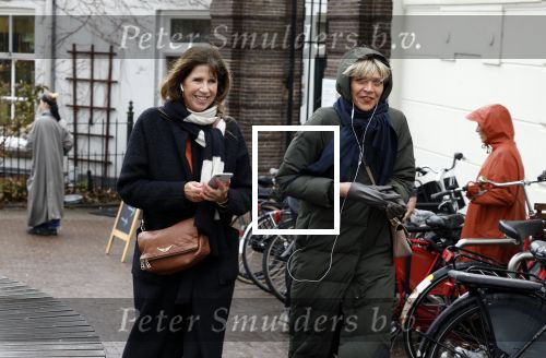 Amsterdam 31 maart 2022
Isa Hoes en Medina Schuurman op straat in Amsterdam