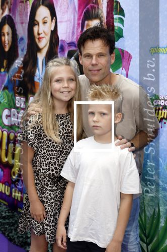 Amsterdam 3 juli 2022
Premiere de Grote slijmfilm in pathe Arena .
Jaap Kwakman met zijn kinderen