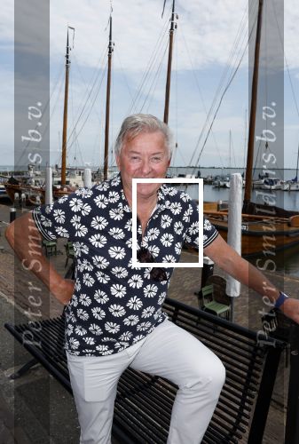 Volendam 30 juni 2022
CD presentatie bij Lotje van Edwin v Hoevelaak en zijn vriendin Natasja Poels . jan Keizer reikte de eerste cd uit.