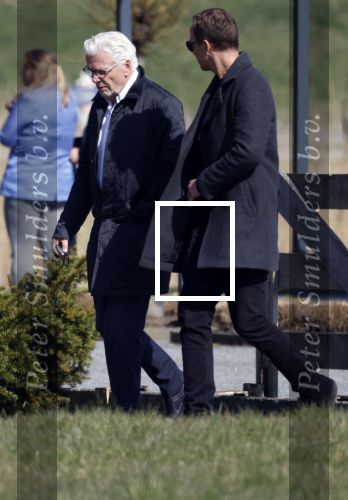 Marsum 26 maart 2022
Crematie van Piet Paulusma bij crematorium Andringstate. Piet zijn auto\'s stonden voor de aula geparkeerd .