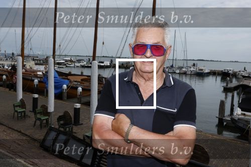 Volendam 30 juni 2022
CD presentatie bij Lotje van Edwin v Hoevelaak en zijn vriendin Natasja Poels . jan Keizer reikte de eerste cd uit. jan TRuijp met zijn vrouw