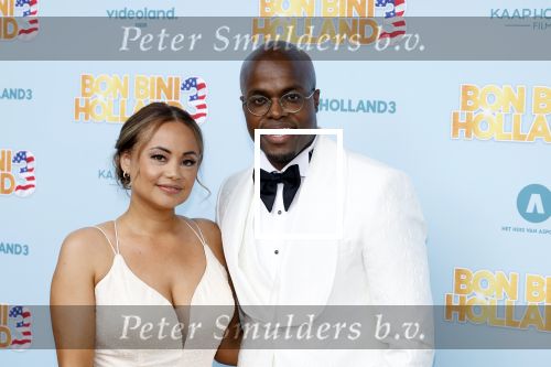 Rotterdam 26 juni 2022
Premiere Bon Bini 3 in Pathe Rotterdam.
Jandino Asporaat kwam met zijn vrouw en kinderen
