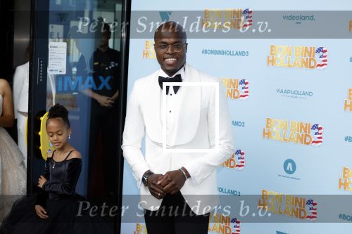 Rotterdam 26 juni 2022
Premiere Bon Bini 3 in Pathe Rotterdam.
Jandino Asporaat kwam met zijn vrouw en kinderen