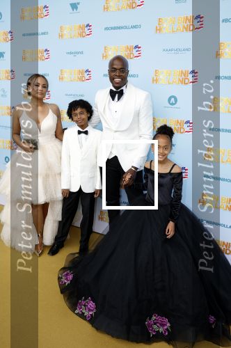 Rotterdam 26 juni 2022
Premiere Bon Bini 3 in Pathe Rotterdam.
Jandino Asporaat kwam met zijn vrouw en kinderen