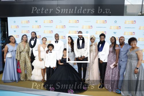 Rotterdam 26 juni 2022
Premiere Bon Bini 3 in Pathe Rotterdam.
Jandino Asporaat kwam met zijn vrouw en kinderen