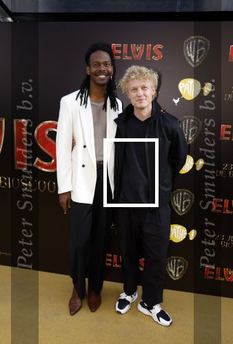 Amsterdam 13 juni 2022
Premiere Elvis in Tuschinski.
Jeangu Macrooy met partner Sebas