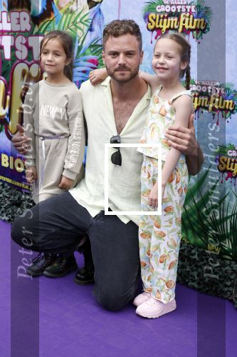 Amsterdam 3 juli 2022
Premiere de Grote slijmfilm in pathe Arena .
Jim Bakkum kwam met zijn kinderen en vriendjes