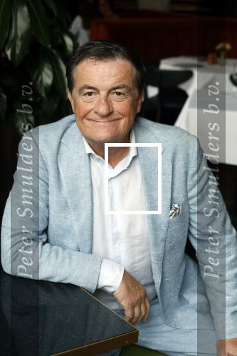 Amsterdam 1 juli 2022
Onthulling kunstwerk met daarop Willy Alberti en Johnny Kraaijkamp bij hotel Americain.
Aanwezig de kinderen Tonny Alberti en Willeke Alberti en Johnny Kraaijkamp en Sanne Kraaijkamp