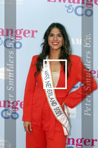 Amsterdam 25 juni 2022
Premiere zwanger en Co in Tuschinski .
Miss Nederland Julia Sinning
