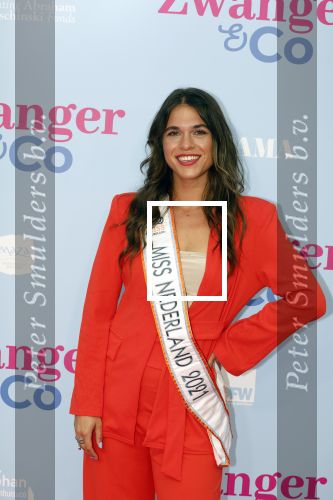 Amsterdam 25 juni 2022
Premiere zwanger en Co in Tuschinski .
Miss Nederland Julia Sinning