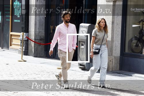 Amsterdam 3 juli 2022
Premiere Knor in Tuschinski.
Cast oa Alex Klaassen Henry v Loon en Jelka v Houten .
Kaja Wolffers met zijn vrouw en kinderen