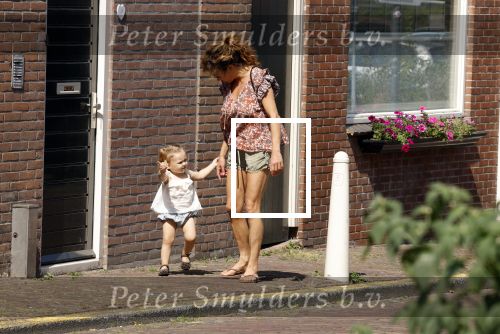 Monnickendam 19 juli 2022
Katja Schuurman met haar dochtertje Coco aan het winkelen
