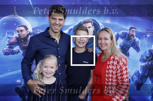 Amsterdam 12 juni 2022
Premiere Lightning (pixar) in Pathe Amsterdam noord.
Kees Kwakman met vrouw en kinderen