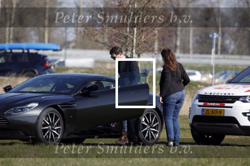 Marsum 26 maart 2022
Crematie van Piet Paulusma bij crematorium Andringstate. Piet zijn auto\'s stonden voor de aula geparkeerd . Zoon Kees Paulusma