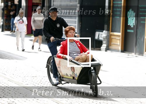 Amsterdam 3 juli 2022
Premiere Knor in Tuschinski.
Cast oa Alex Klaassen Henry v Loon en Jelka v Houten