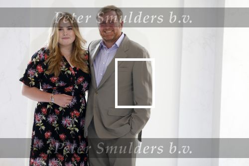 Den Haag 24 juni 2022
Het jaarlijkse fotouurtje in paleis Noordeinde. Aanwezig Koning Willem Alexander Koningin Maxima Prinses Amalia Prinses Alexia en Prinses Ariane