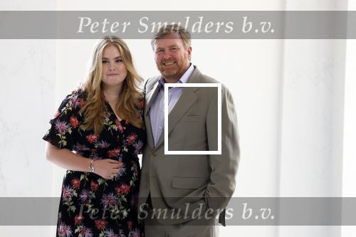 Den Haag 24 juni 2022
Het jaarlijkse fotouurtje in paleis Noordeinde. Aanwezig Koning Willem Alexander Koningin Maxima Prinses Amalia Prinses Alexia en Prinses Ariane
