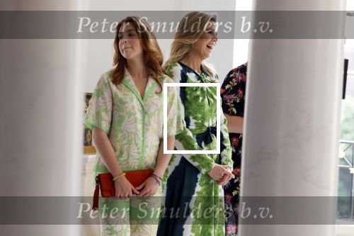 Den Haag 24 juni 2022
Het jaarlijkse fotouurtje in paleis Noordeinde. Aanwezig Koning Willem Alexander Koningin Maxima Prinses Amalia Prinses Alexia en Prinses Ariane
