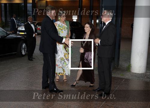 Amsterdam 30 juni 2022
60 jaar nationaal ballet in de stopera.
Koning Willem Alexander en koningin Maxima zijn ook aanwezig. ontvangst door wethouder Shula Rijxman