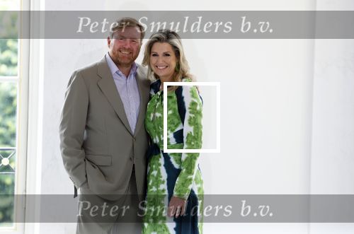 Den Haag 24 juni 2022
Het jaarlijkse fotouurtje in paleis Noordeinde. Aanwezig Koning Willem Alexander Koningin Maxima Prinses Amalia Prinses Alexia en Prinses Ariane