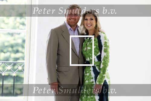 Den Haag 24 juni 2022
Het jaarlijkse fotouurtje in paleis Noordeinde. Aanwezig Koning Willem Alexander Koningin Maxima Prinses Amalia Prinses Alexia en Prinses Ariane