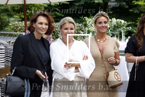 Amsterdam 14 juni 2022
 Presentatie shoeby kledinglijn van Lonneke Nooteboom bij Hotel Arena . Leontine Borsato Monique Westenberg en Mieke v Deursen