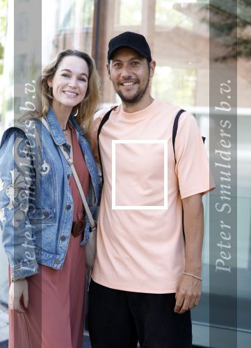 Amsterdam 14 juni 2022
Ontbijt georganisserd door Linda.nl en Victoria Koblenko met haar man Evgeniy Levchenko. Er is een aktie #bloemenvoorOekraine in het leven geroepen.