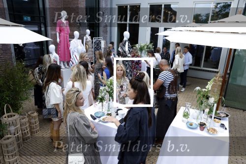 Amsterdam 14 juni 2022
 Presentatie shoeby kledinglijn van Lonneke Nooteboom bij Hotel Arena