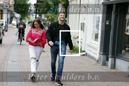 Alkmaar 7 juli 2022
Mary Borsato viert haar 77e verjaardag in eetcafe Pluim in Alkmaar.
Oa aanwezig Sylvana Borsato Romy Omtzigt Jacky Omtzigt Luca Borsato Jada Borsato Marco Borsato en Senna Borsato.