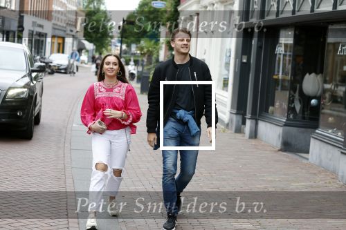 Alkmaar 7 juli 2022
Mary Borsato viert haar 77e verjaardag in eetcafe Pluim in Alkmaar.
Oa aanwezig Sylvana Borsato Romy Omtzigt Jacky Omtzigt Luca Borsato Jada Borsato Marco Borsato en Senna Borsato.