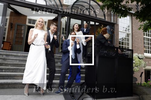 Wassenaar 6 juli 2022
Presentatie Forbes NL in samenwerking met FEEV op kasteel Wittenburg. Luiz Costa van Forbes Monaco en Forbes Nederland